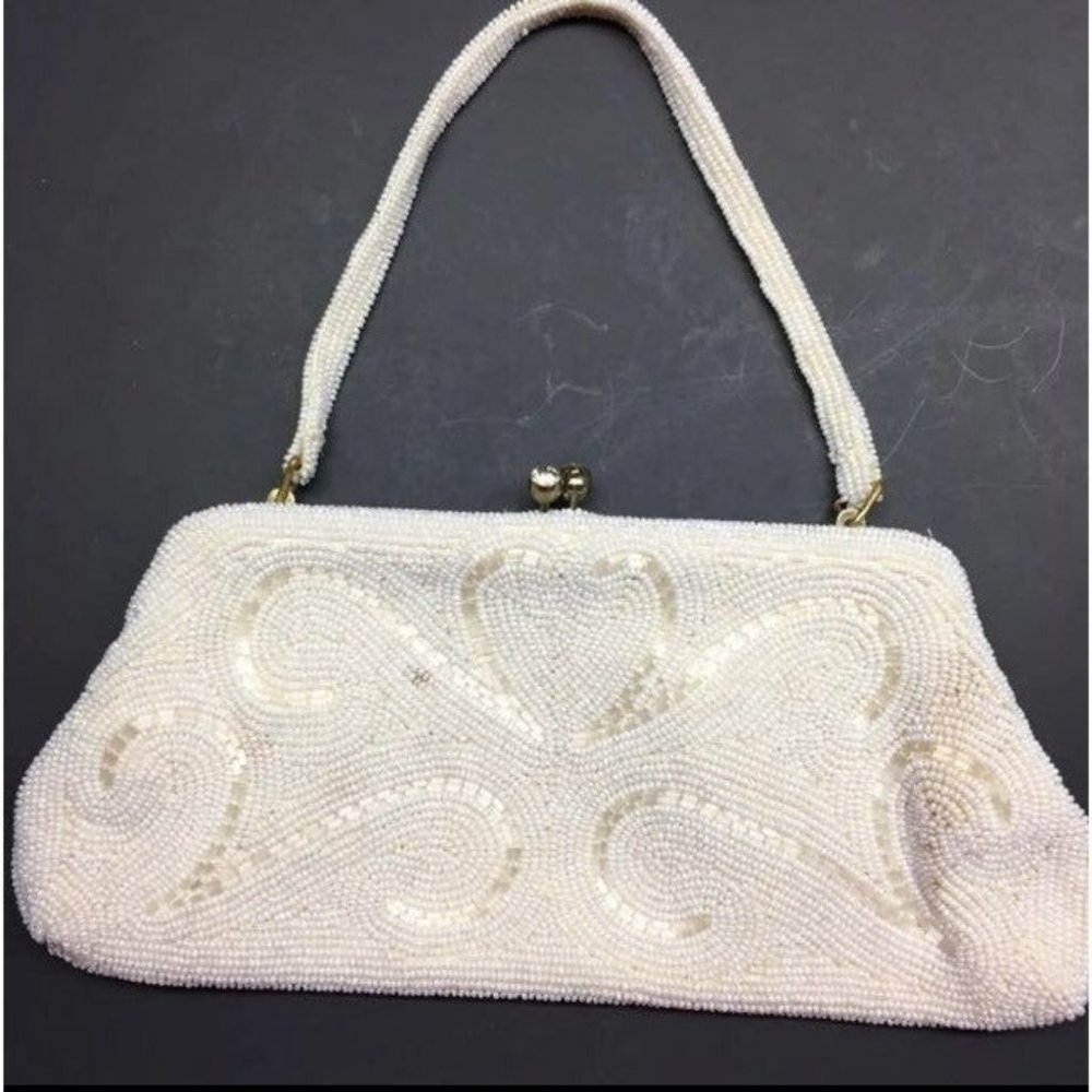 White Vintage Purse As Is Beaded Swirl Rhinestone Kiss Snap Closure Strap Retro